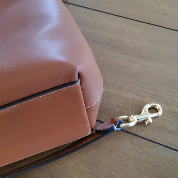 Coach Laurel Shoulder Bag CBG99 in Tan - Picture 4 of 10